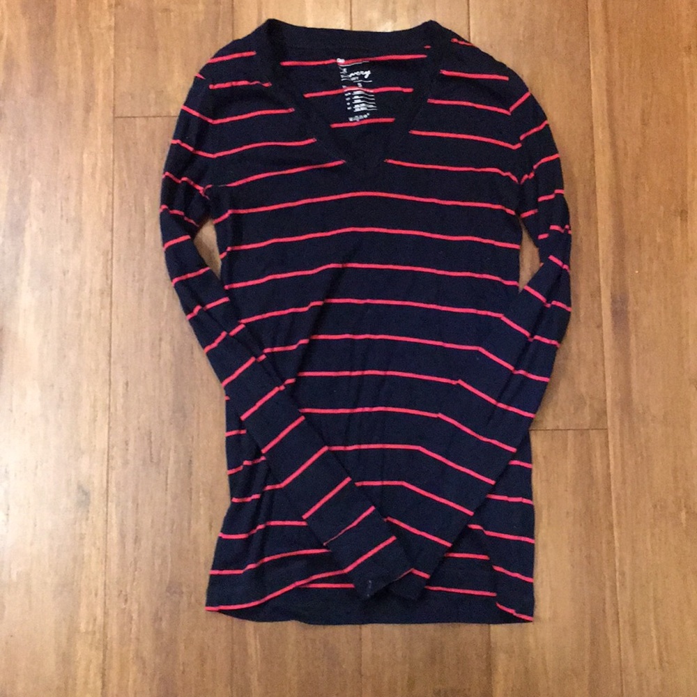 GAP sweater